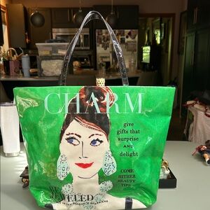 Kate Spade 💚💚 Green Charm Graphic Tote (EUC) ‼️‼️‼️